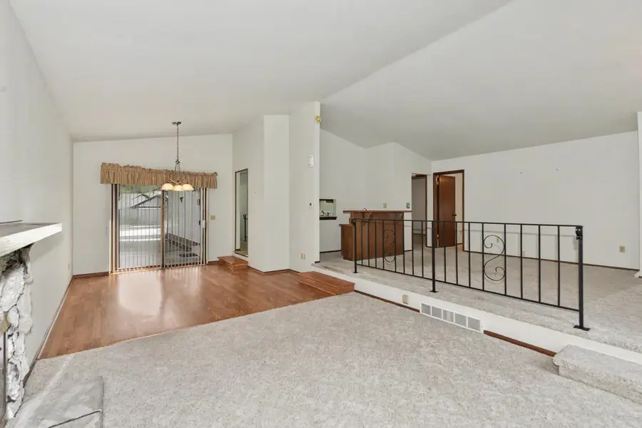 5297 Somerset LANE S, Greenfield, WI 53221 - #3