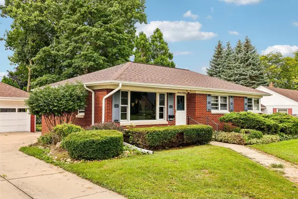 1413 Marion AVENUE, South Milwaukee, WI 53172