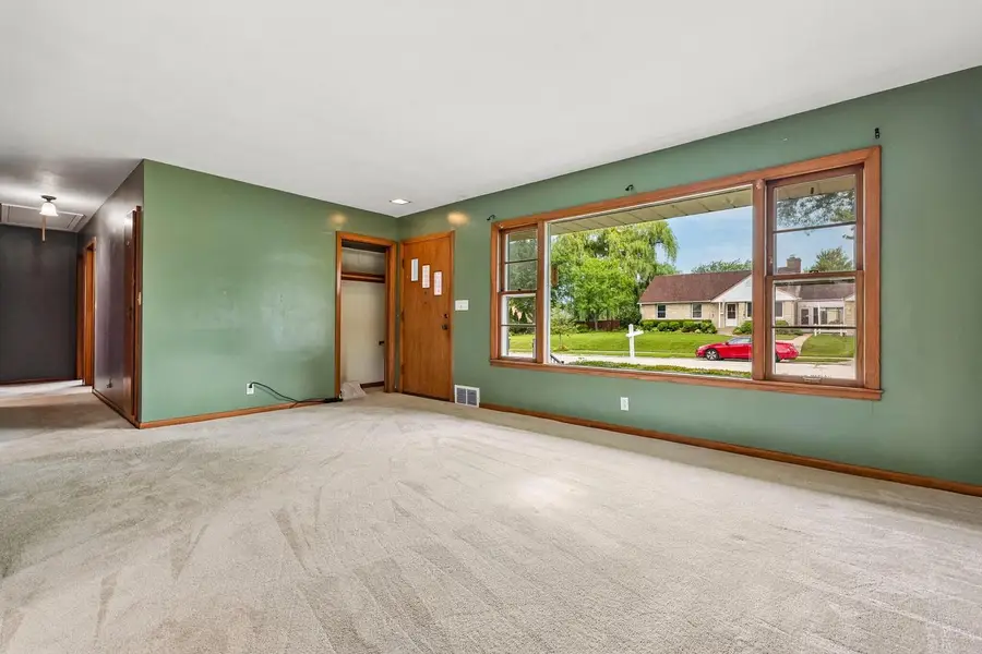 1413 Marion AVENUE, South Milwaukee, WI 53172 - #2