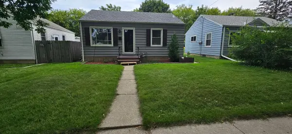 834 E Holt AVENUE, Milwaukee, WI 53207