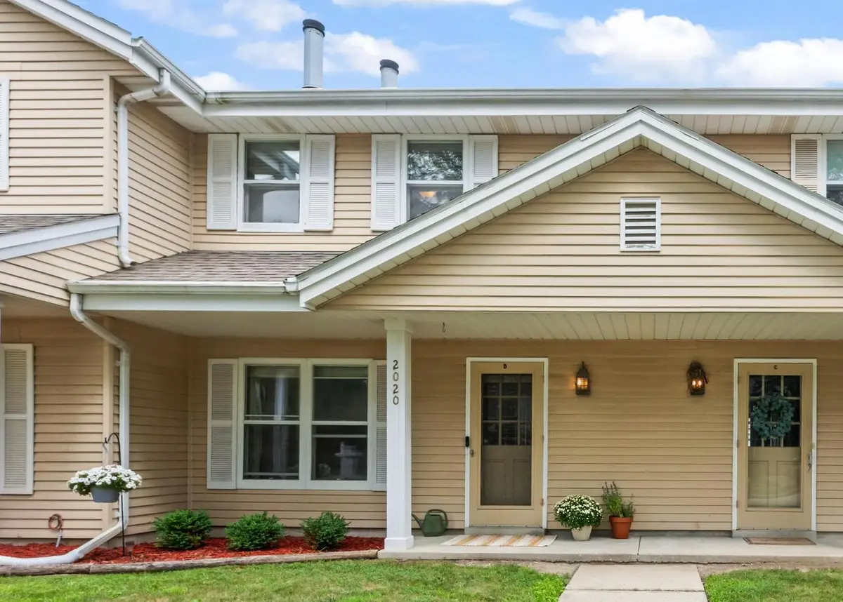 2020 Woodburn ROAD #B, Waukesha, WI 53188 - #1