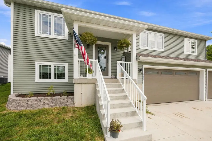 687 W Madison STREET, Jefferson, WI 53549 - #3