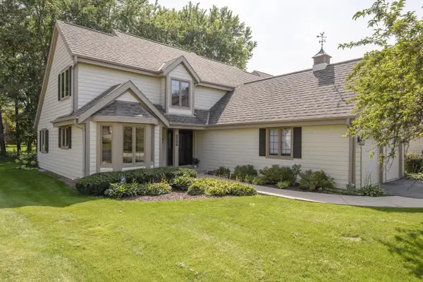 18465 St Andrew COURT #A, Brookfield, WI 53045