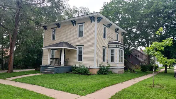 619 Division STREET, Mukwonago, WI 53149