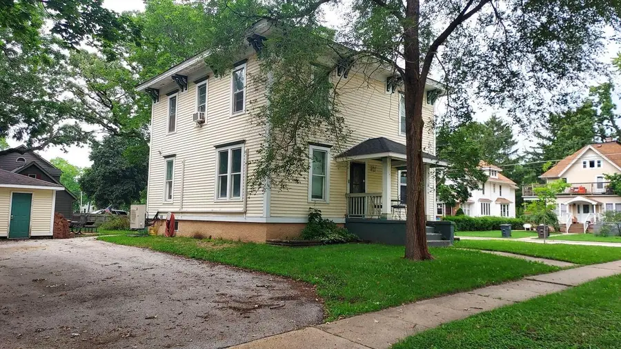 619 Division STREET, Mukwonago, WI 53149 - #2