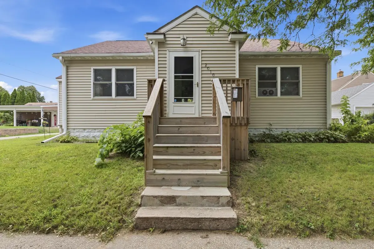 2010 16th STREET S, La Crosse, WI 54601 - #1