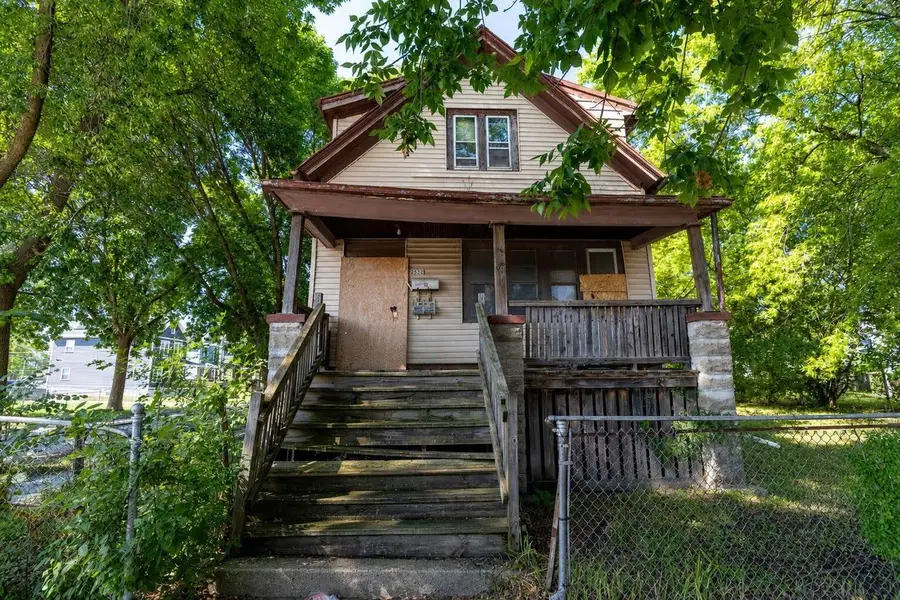 2532 W Lloyd STREET, Milwaukee, WI 53205 - #2