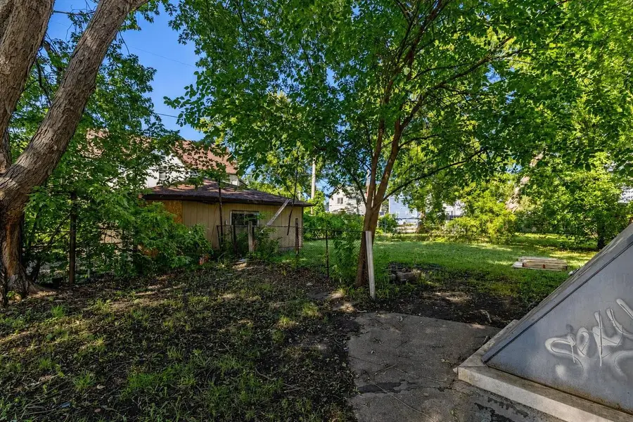 2532 W Lloyd STREET, Milwaukee, WI 53205 - #3