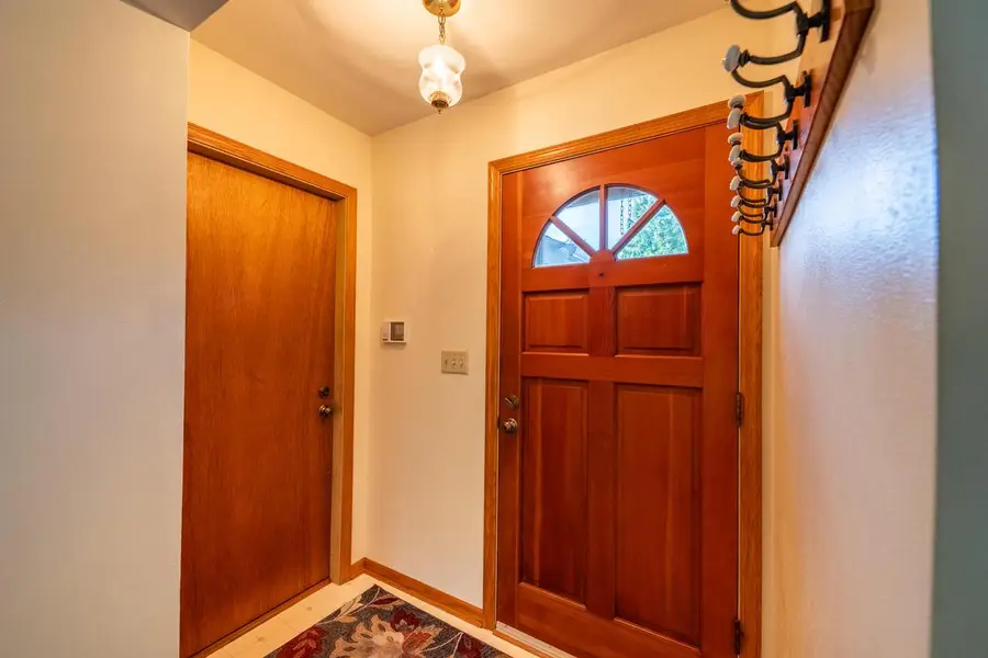 9601 W Darnel AVENUE, Milwaukee, WI 53224 - #3