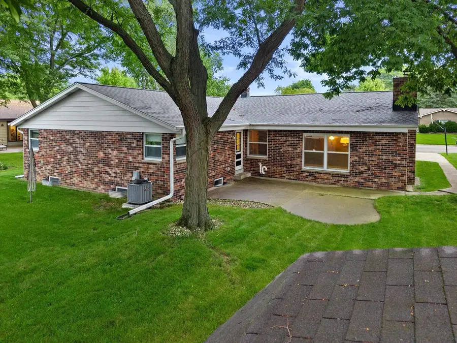 W164N10543 Timberline COURT, Germantown, WI 53022 - #2