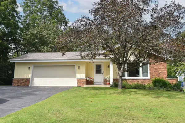 W193S7137 Hillview DRIVE, Muskego, WI 53150