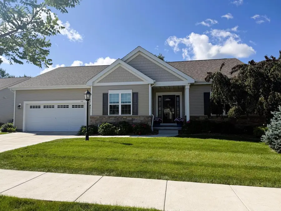 259 Silver Lake TRAIL, Oconomowoc, WI 53066 - #2