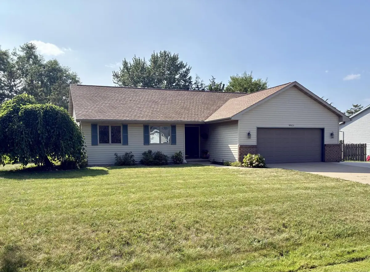 N9631 Emerald LANE, Appleton, WI 54915 - #1
