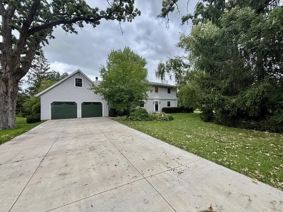 W8638 Shady Oak LANE, Beaver Dam, WI 53916 - #2