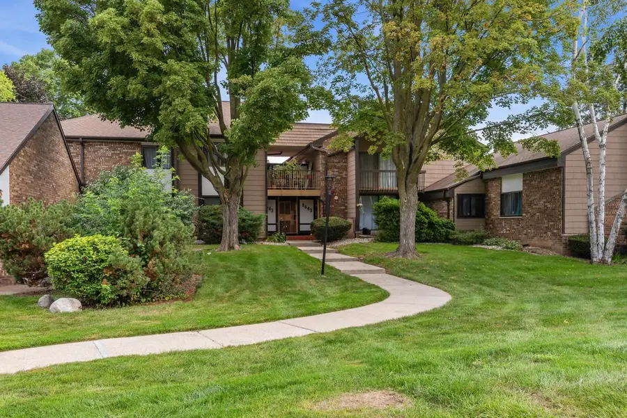 8643 N Servite DRIVE #216, Milwaukee, WI 53223 - #2