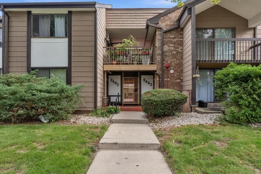 8643 N Servite DRIVE #216, Milwaukee, WI 53223 - #3