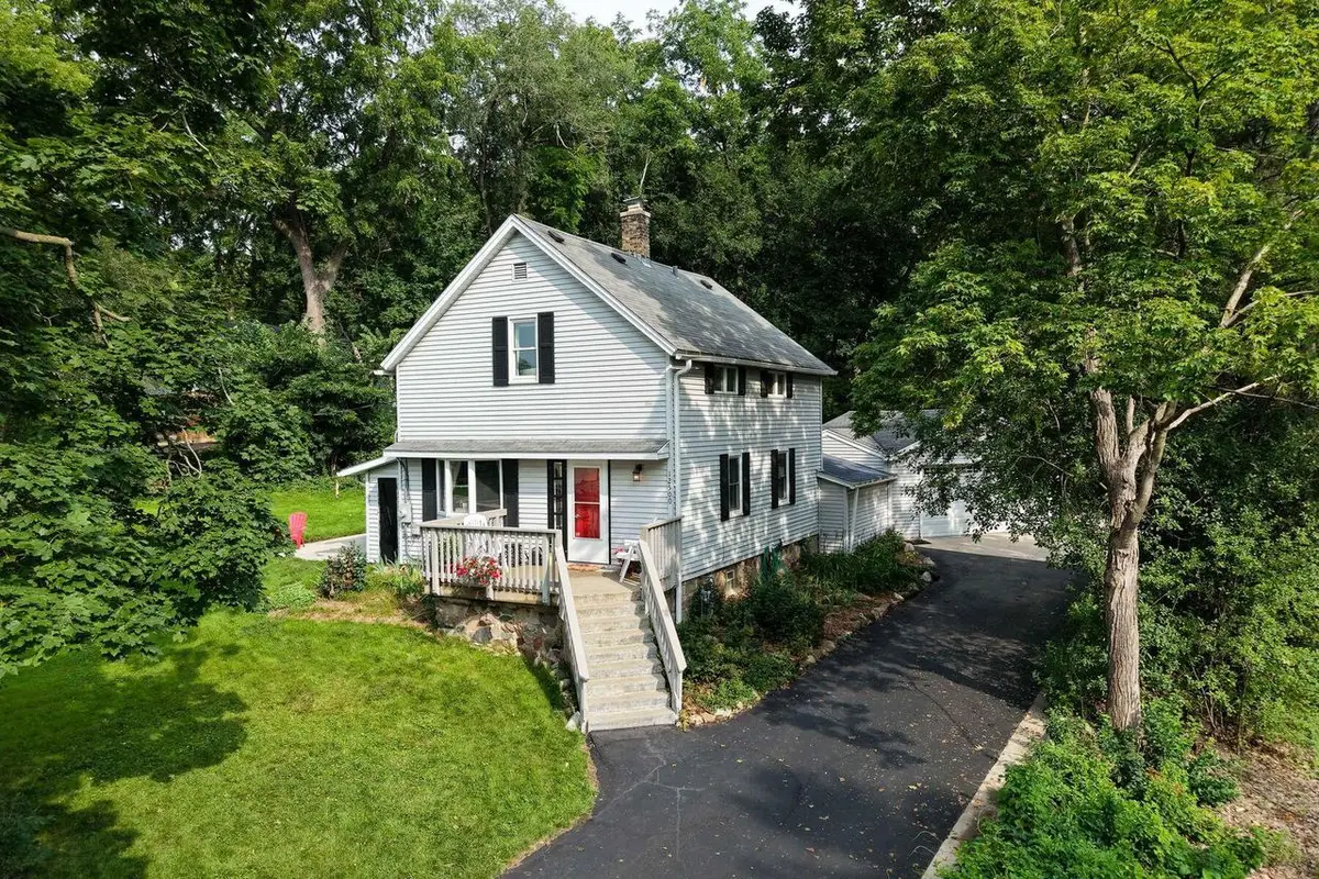 12500 Knoll ROAD, Elm Grove, WI 53122 - #1