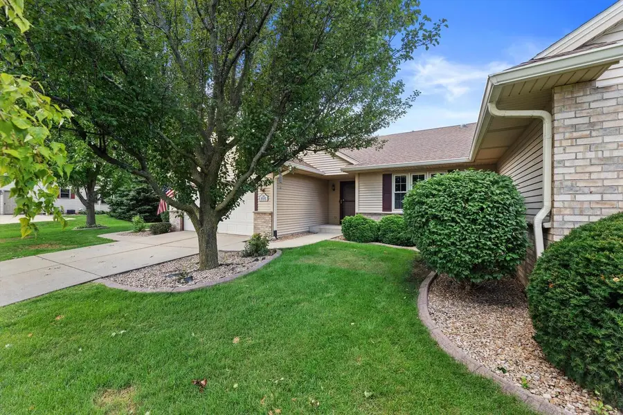 N66W15406 Raven Way DRIVE, Menomonee Falls, WI 53051 - #2