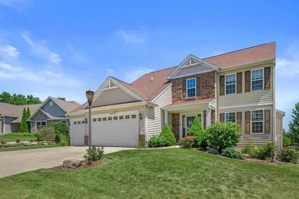 2305 Rustic Woods COURT, Waukesha, WI 53188