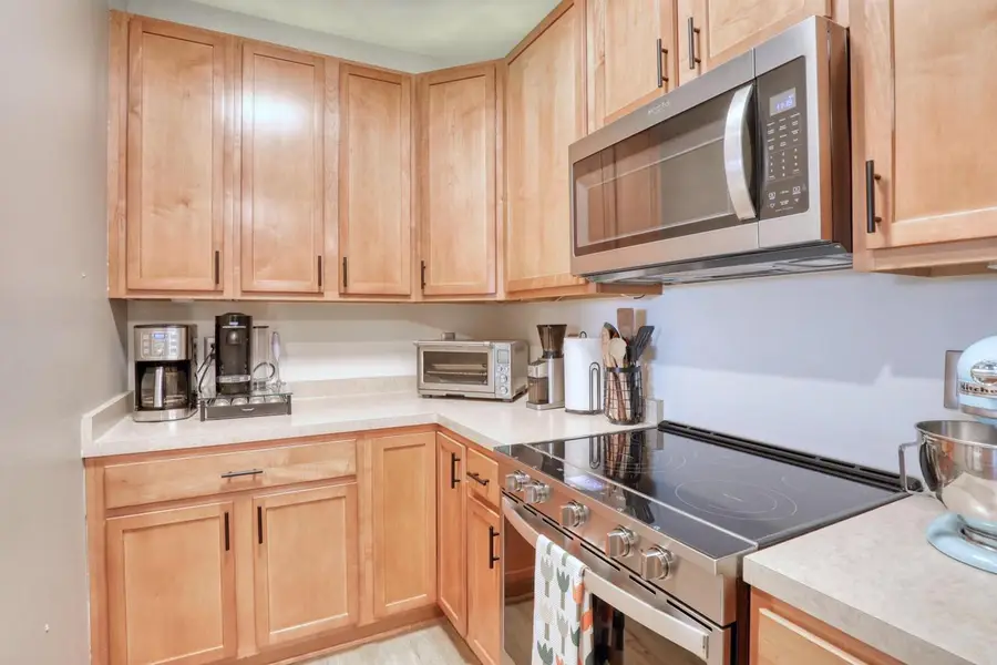 2933 W Drexel AVENUE #506, Franklin, WI 53132 - #3