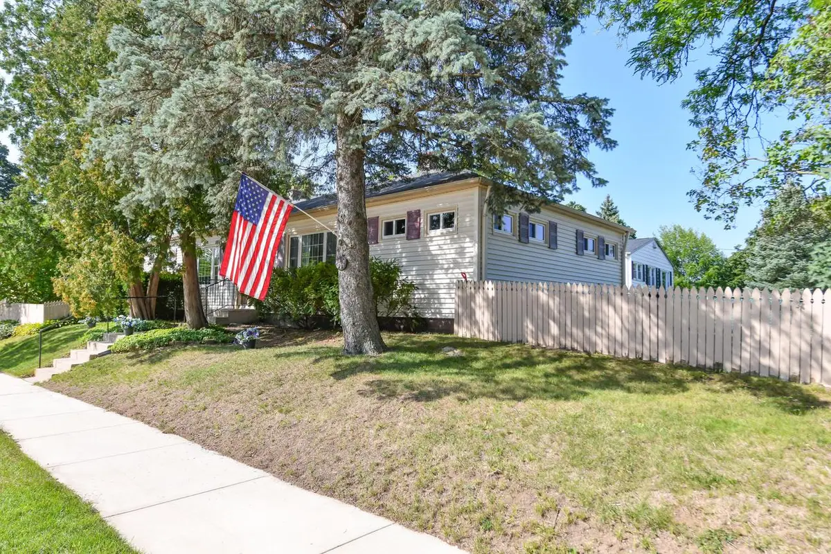 860 Genesee STREET #862, Waukesha, WI 53186 - #1