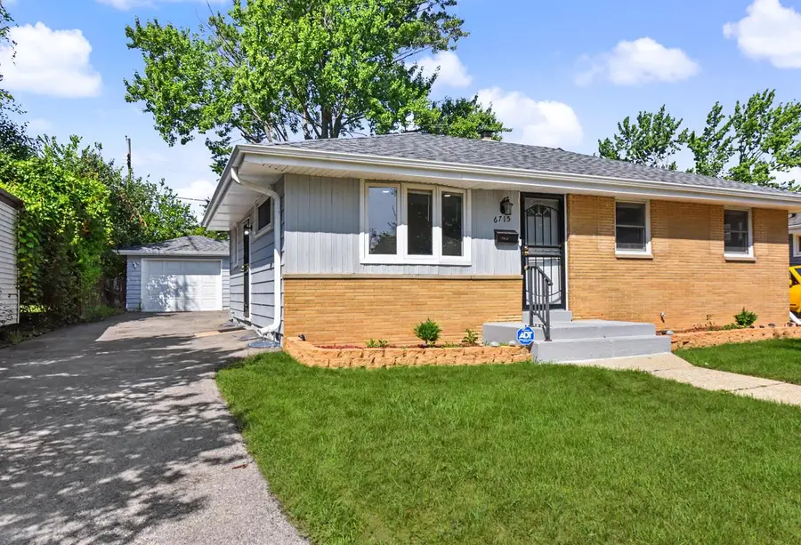 6715 N 78th STREET, Milwaukee, WI 53223 - #3