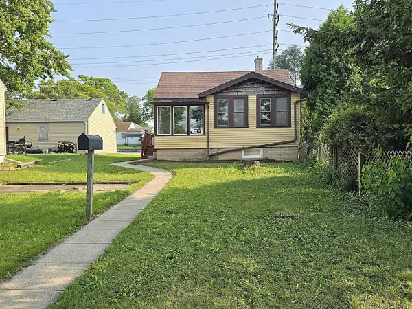 3617 W Douglas AVENUE, Milwaukee, WI 53209