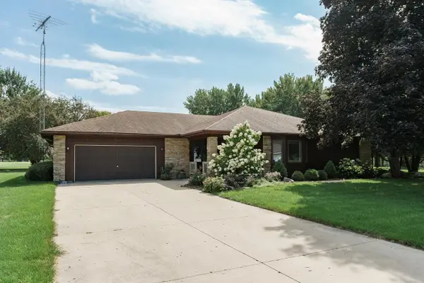 1605 Country Club LANE, Watertown, WI 53098