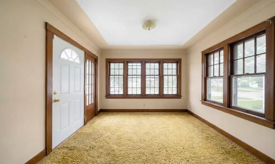 4070 N 16th STREET, Milwaukee, WI 53209 - #3