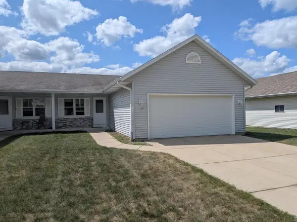 1109 Firethorn DRIVE #1, West Bend, WI 53090