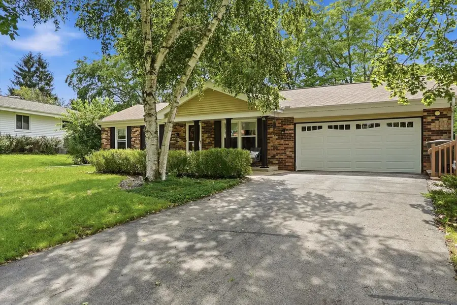 107 Shepard COURT, Mukwonago, WI 53149 - #2