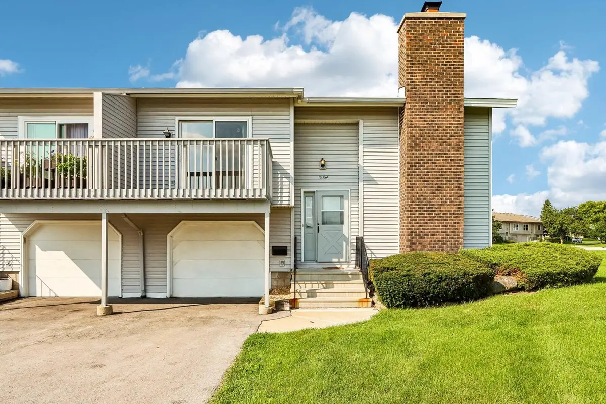 10354 W Parkwood DRIVE, Franklin, WI 53132 - #1