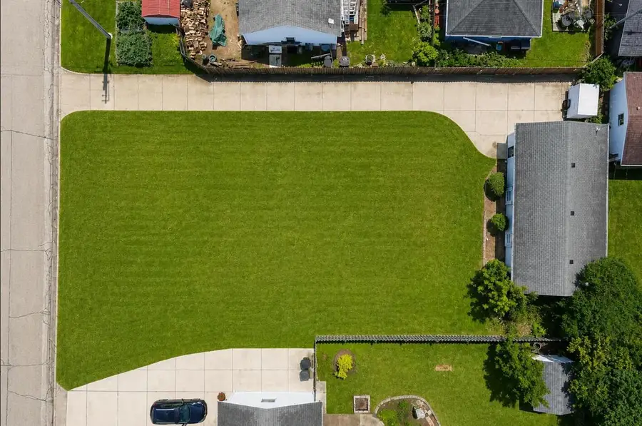 4271 S 93RD STREET, Greenfield, WI 53228 - #2