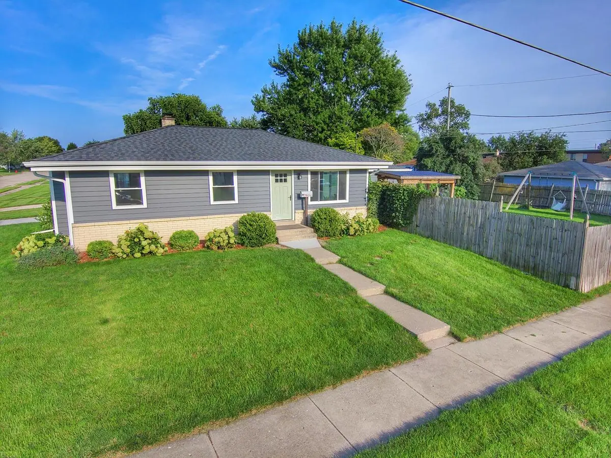 5703 51st AVENUE, Kenosha, WI 53144 - #1