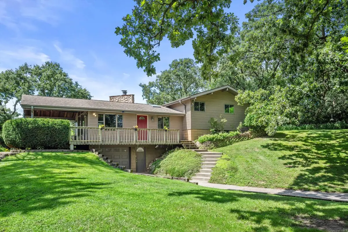126 E Oak Crest DRIVE, Wales, WI 53183 - #1