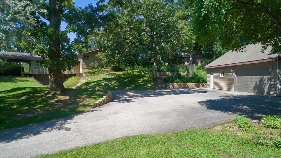 126 E Oak Crest DRIVE, Wales, WI 53183 - #2