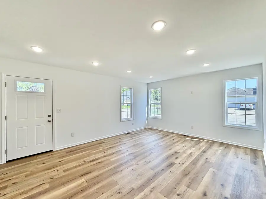 28 N Third STREET, Darien, WI 53114 - #3