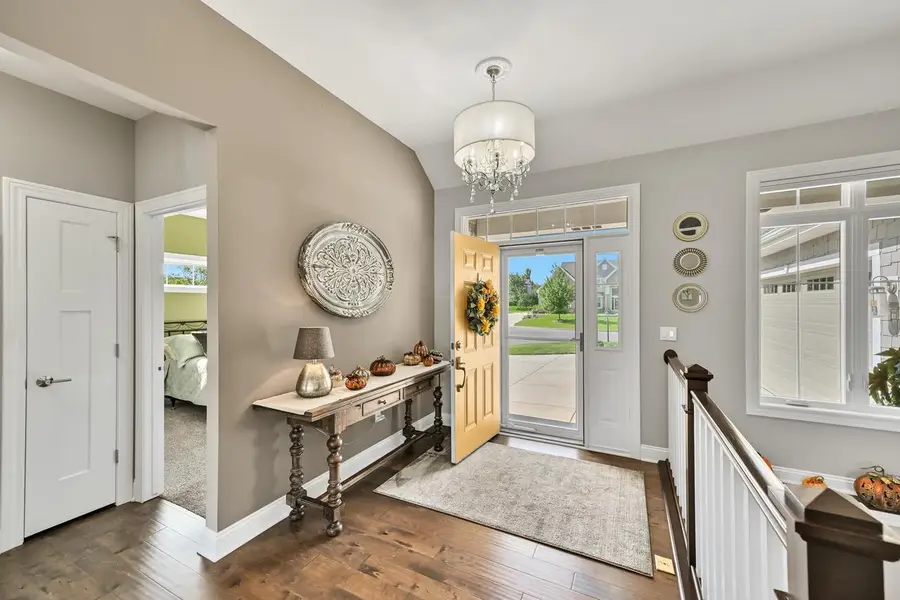 N57W19704 Holly COURT, Menomonee Falls, WI 53051 - #3