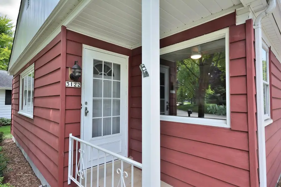 3122 W Rochelle AVENUE, Glendale, WI 53209 - #2