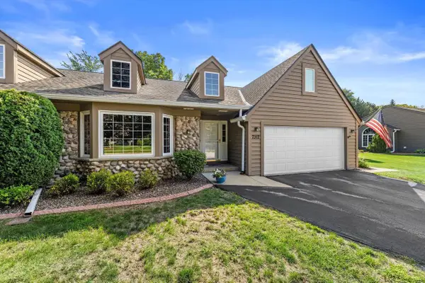 7312 S 77th STREET, Franklin, WI 53132