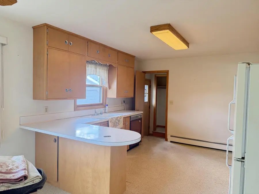 1607 S 17th STREET, Manitowoc, WI 54220 - #2