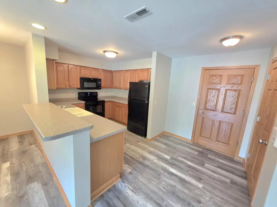 520 Windstone DRIVE, Hartland, WI 53029 - #2