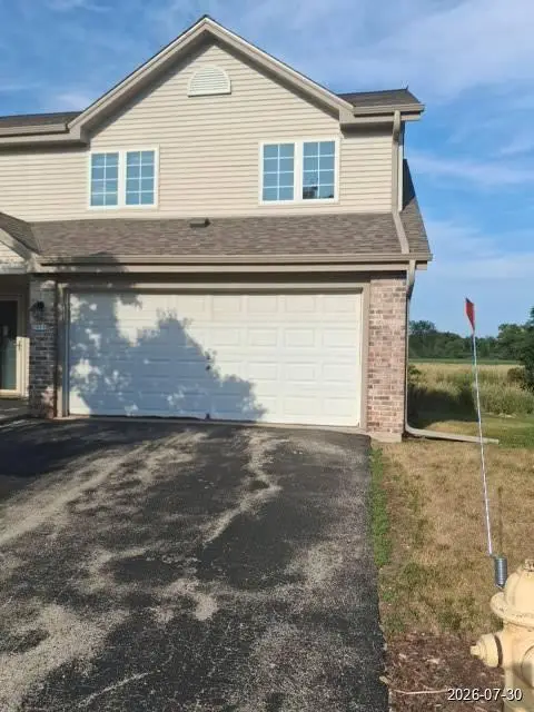 1911 Mallard Pointe CIRCLE #H, Waukesha, WI 53189