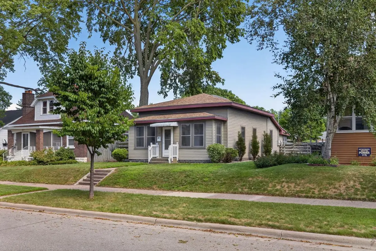 345 20th STREET S, La Crosse, WI 54601 - #1