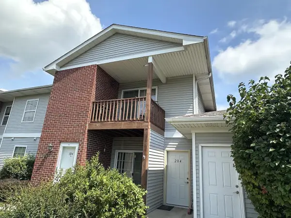 210 E Remer ROAD #204, Elkhorn, WI 53121