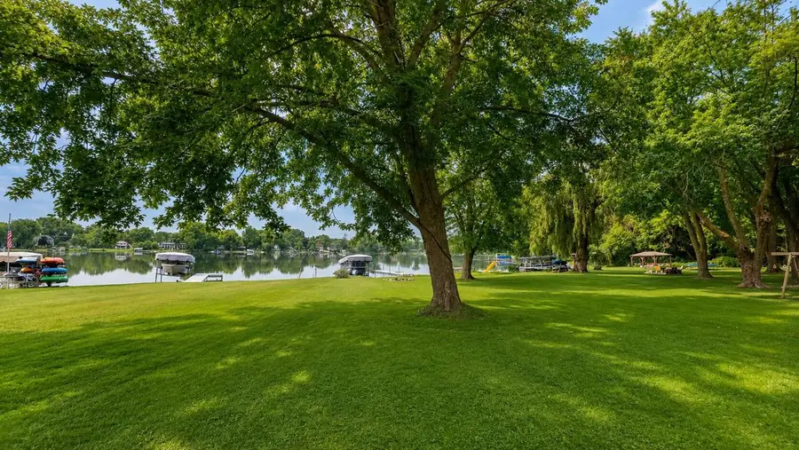 2481 N Wallace Lake DRIVE, West Bend, WI 53090 - #2