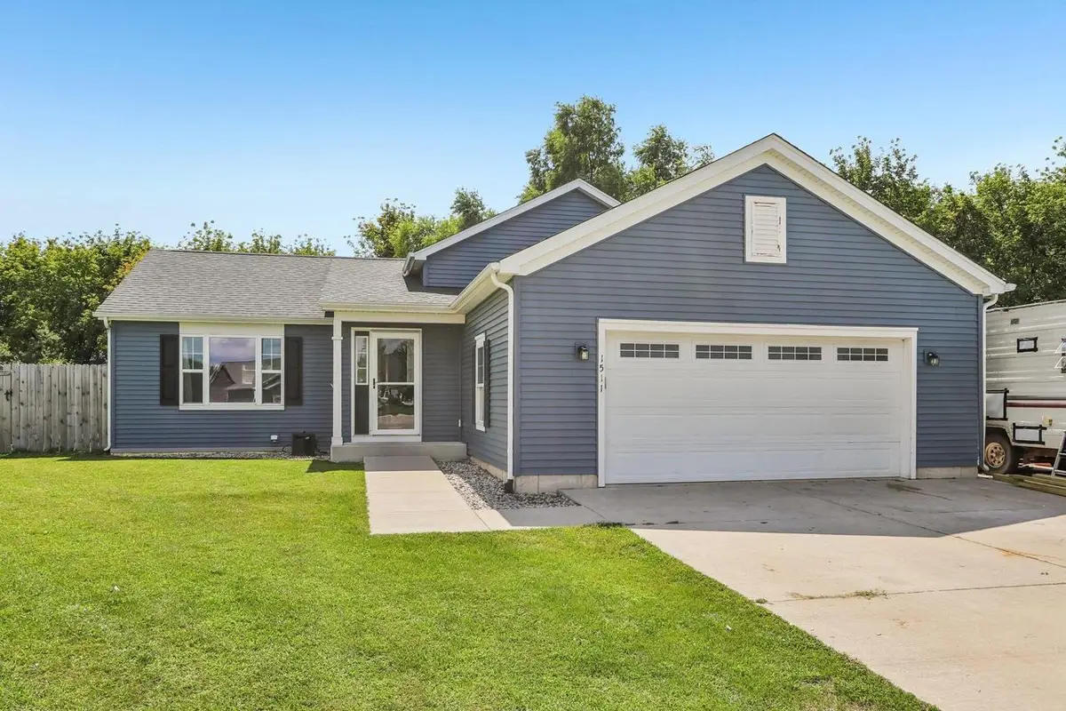 1511 E Longneedle LANE, Elkhorn, WI 53121 - #1