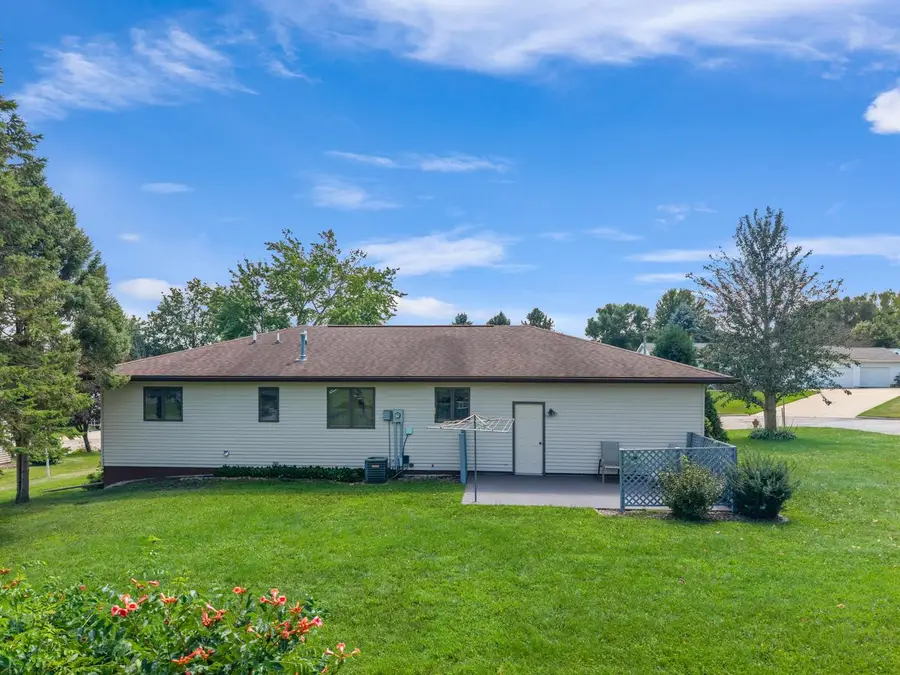 442 Sunnyside DRIVE S, Caledonia, MN 55921 - #2
