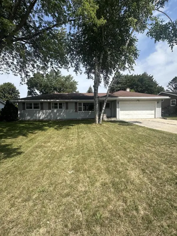 930 Anton ROAD, Plymouth, WI 53073