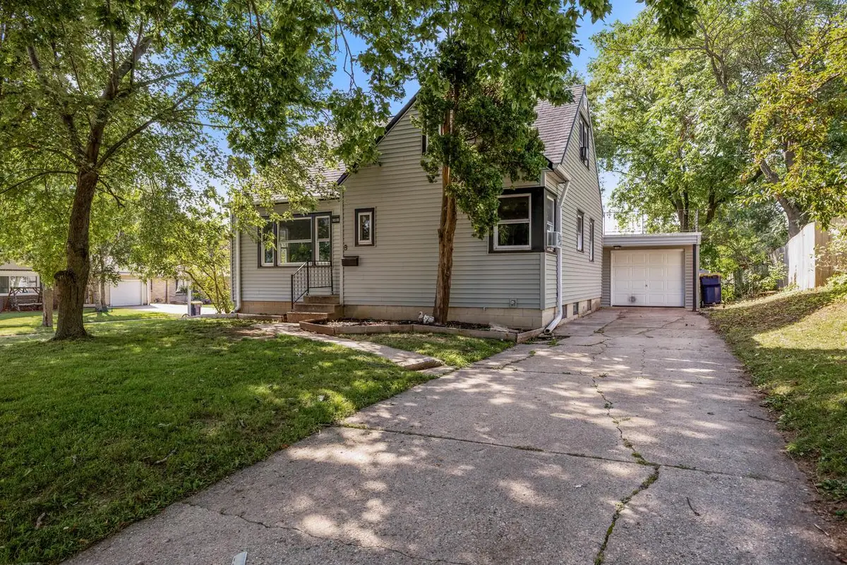 8505 W Arthur AVENUE, West Allis, WI 53227 - #1